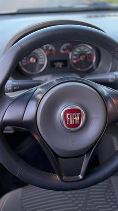 FIAT PALIO 1.0 MPI ATTRACTIVE 8V FLEX 4P MANUAL FIAT PALIO 1.0 MPI ATTRACTIVE 8V FLEX 4P MANUAL